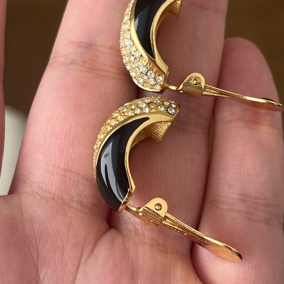 Vintage Christian Dior Rhinestone Pavé Black Enamel Thin Gold Hoop Clip Earrings - Picture 9 of 10